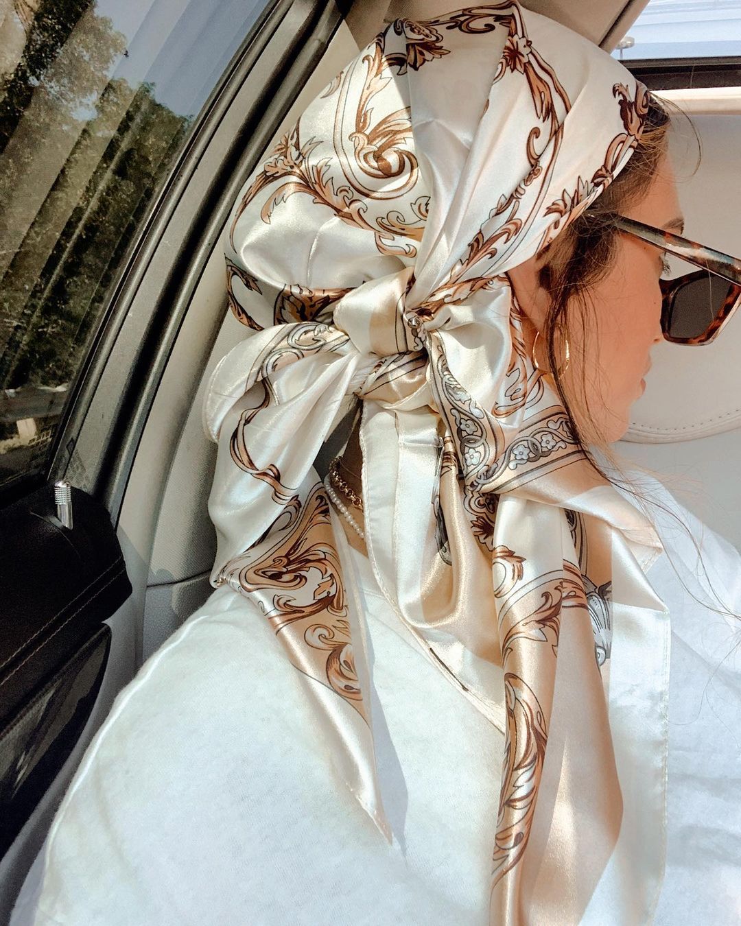 Satijnen Vierkante Sjaal Vrouw - Silk Scarf Square recensie en prijs